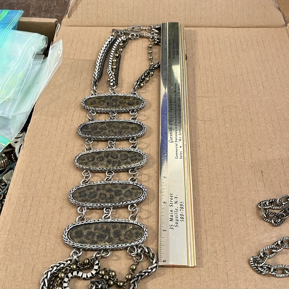 Chicos Hammered Primitive Belt, Different Chains … - image 5